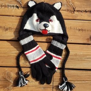 deLux Wolf Hat & Glove Set